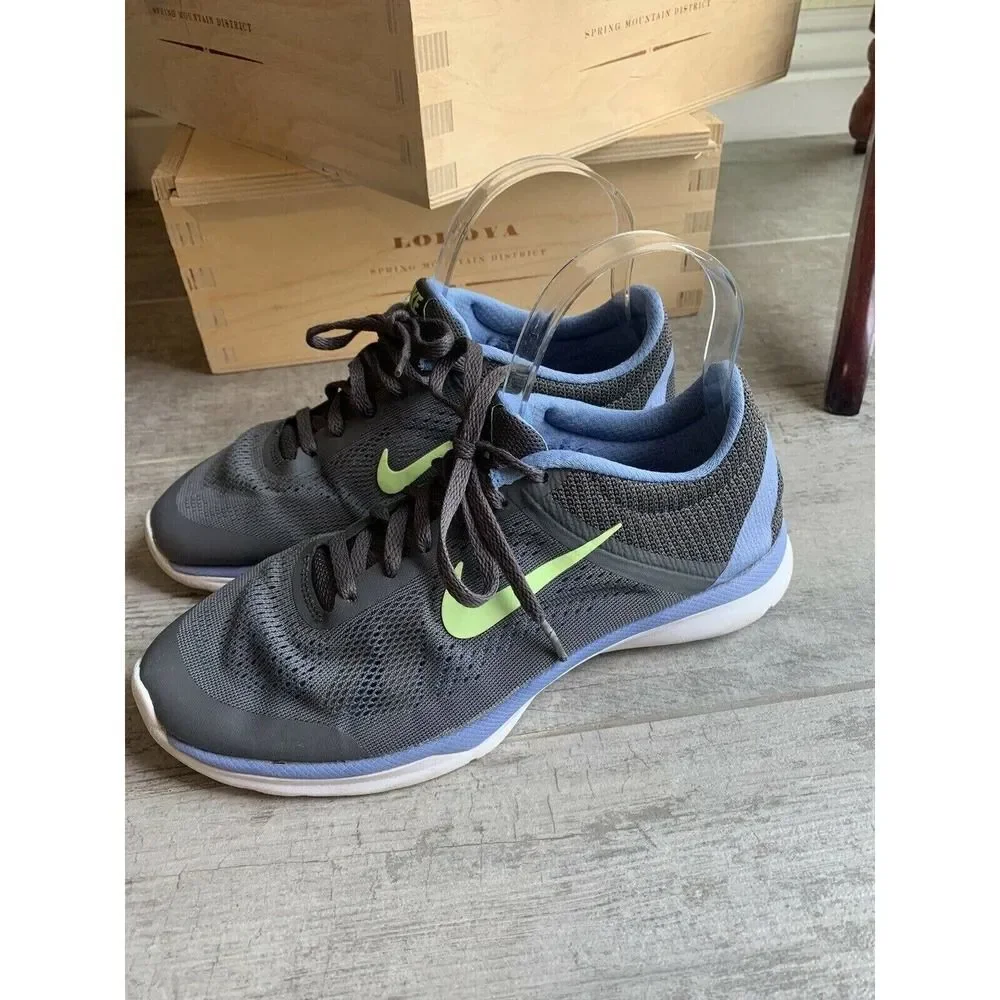 NIKE in-Season TR 5 Women US 7.5 Gray Running Shoes Lightweight Sneakers